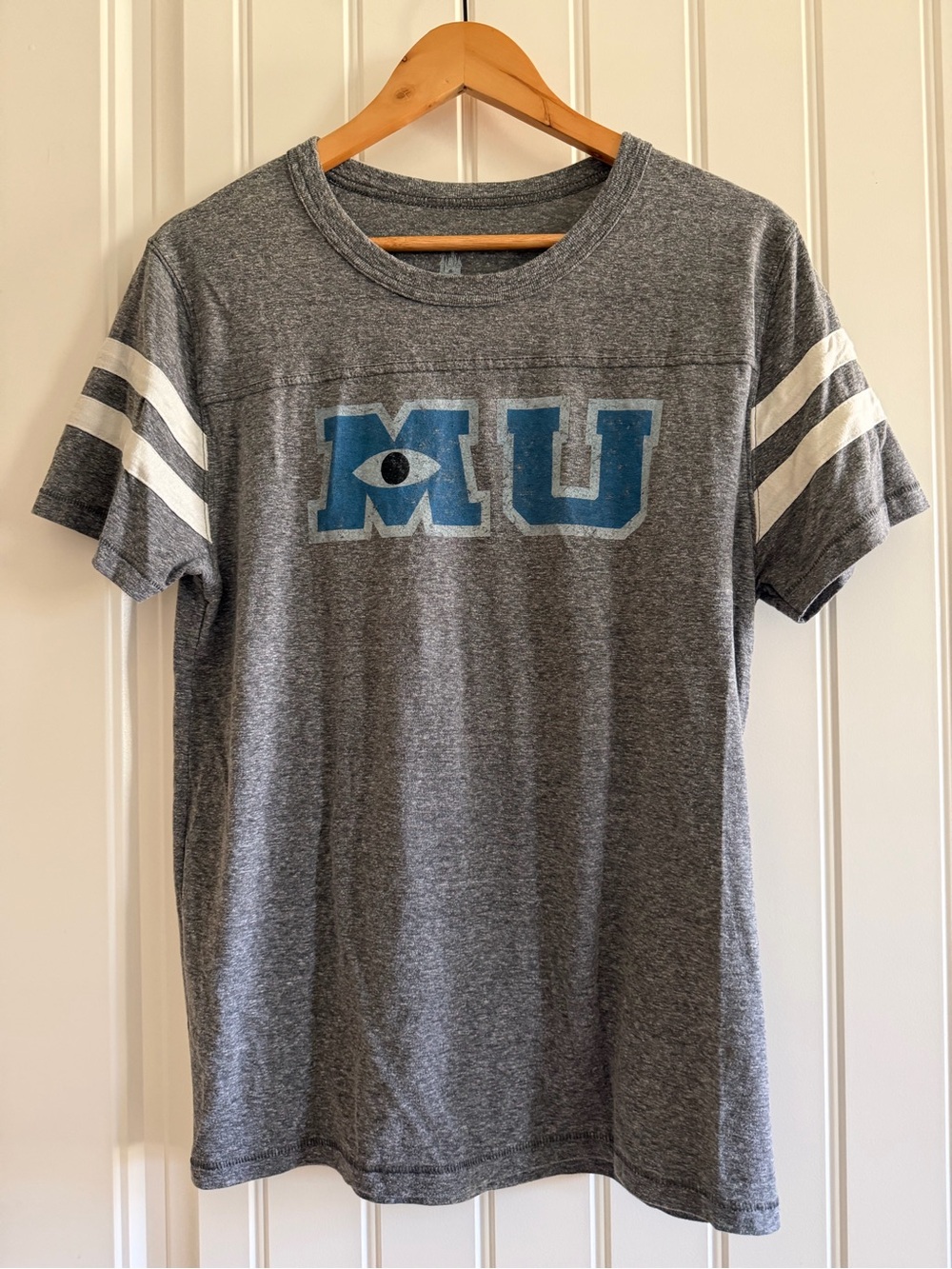 Vintage DisneyParks Monsters Inc Tshirt - like new!